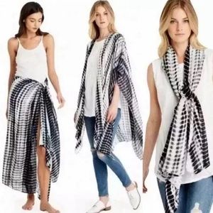 Michael Stars black and white tie dye beach pool cover-up